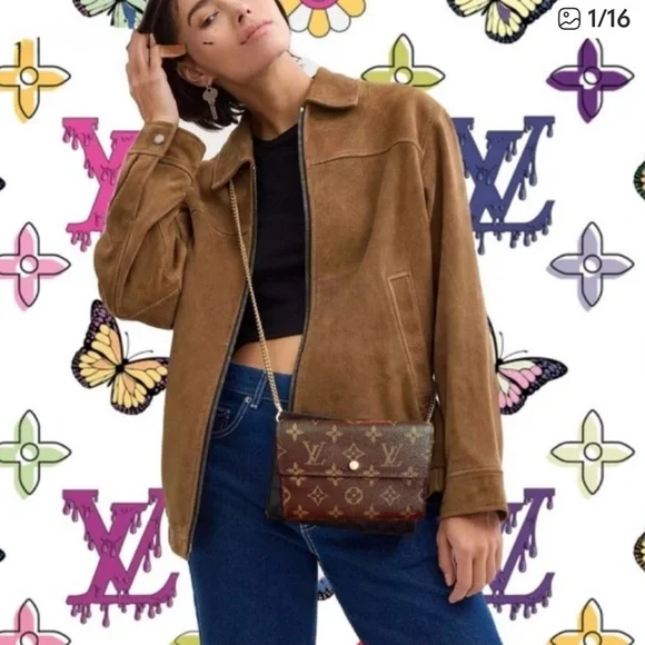 LOUIS VUITTON
Monogram Porte Tresor Etui Papiers
Wallet vintage converted - Picture 1 of 15